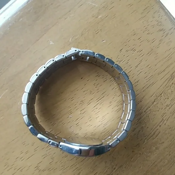 Ladies Bulova watch - Picture 4 of 4